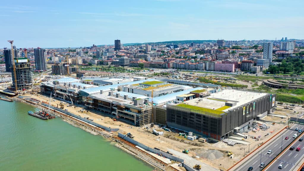 BW GALLERY Beograd thumbnail 6