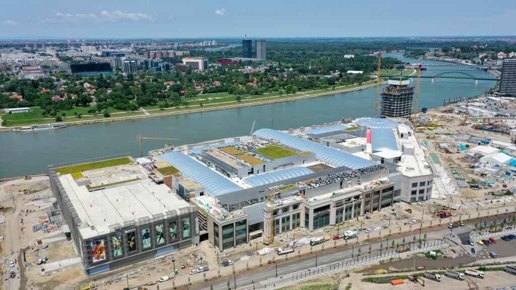 BW GALLERY Beograd thumbnail 5